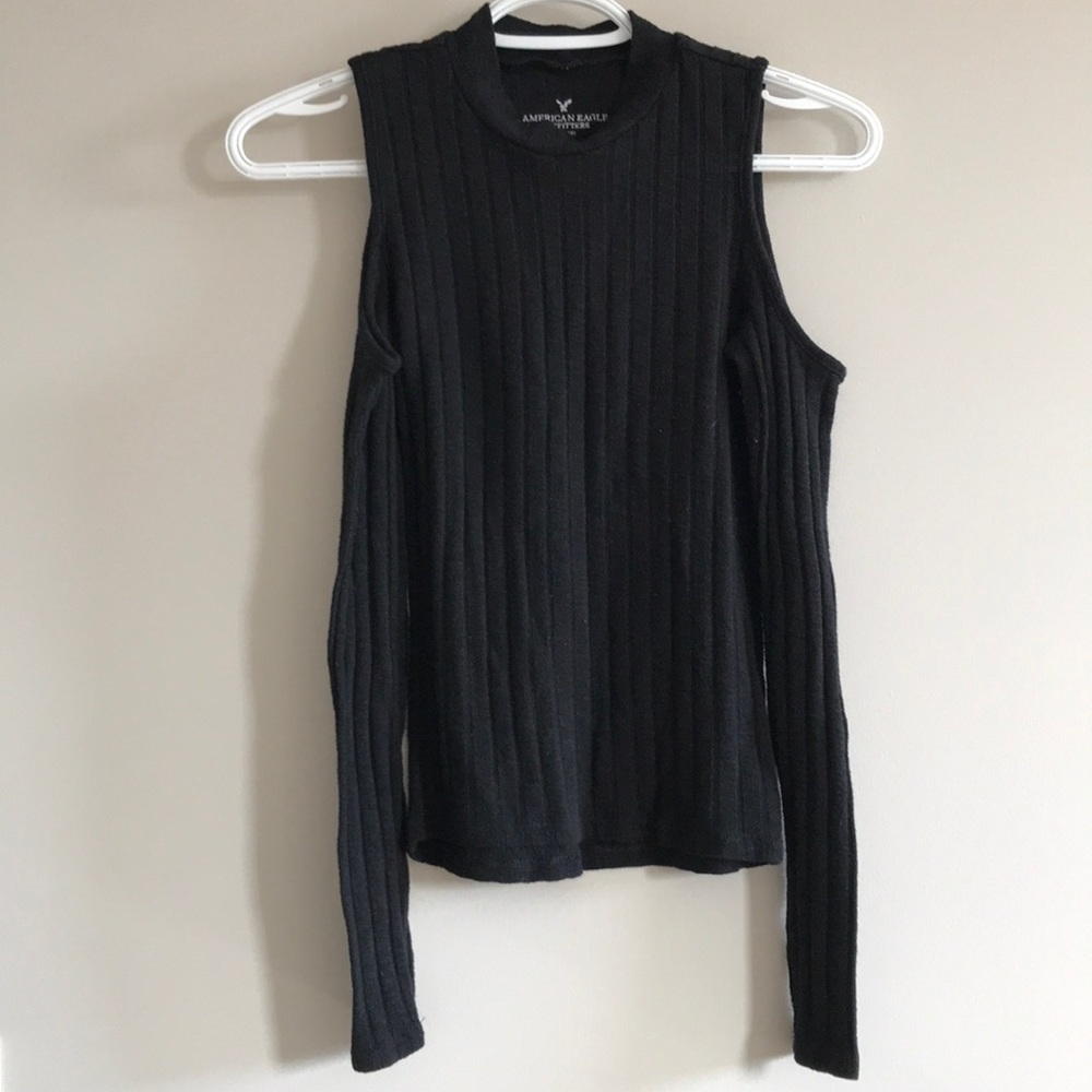 Open shoulder long sleeve